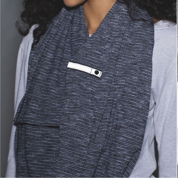 Lululemon Vinyasa Scarf, Coco Pique Black White, New condition w/ tags attached - Picture 16 of 16